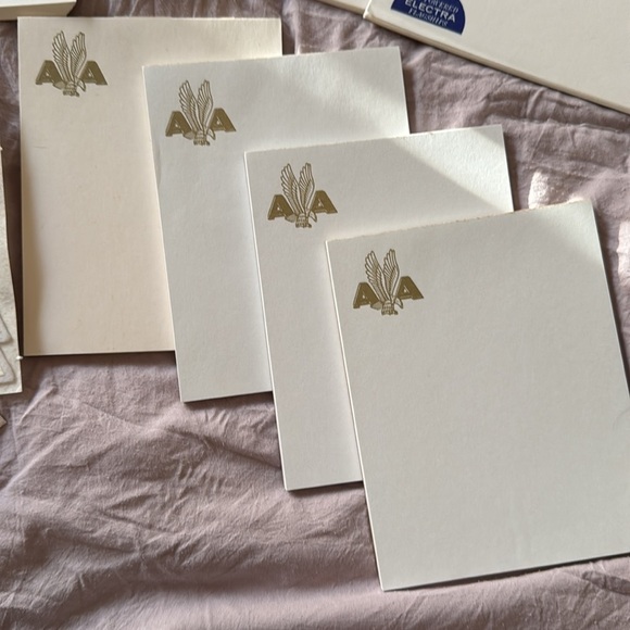 Vintage American Airlines notepads and iron on patches - Picture 2 of 5